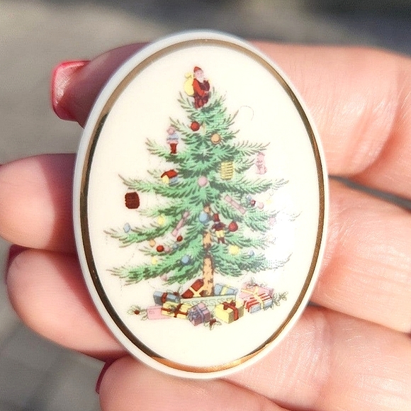 Spode Jewelry - Spode Christmas Tree Brooch
